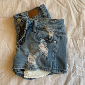 Judy Blue Light Blue Ripped Jean Shorts Size Small
